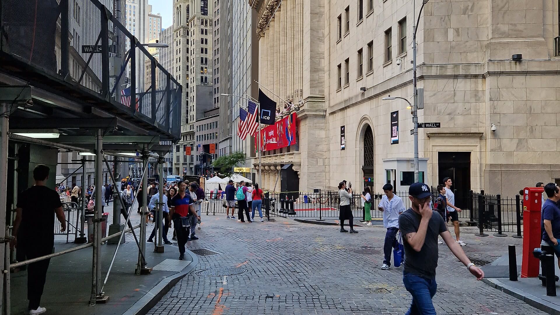 Stone facade and columns of the New York Stock Exchange building on Broad Street