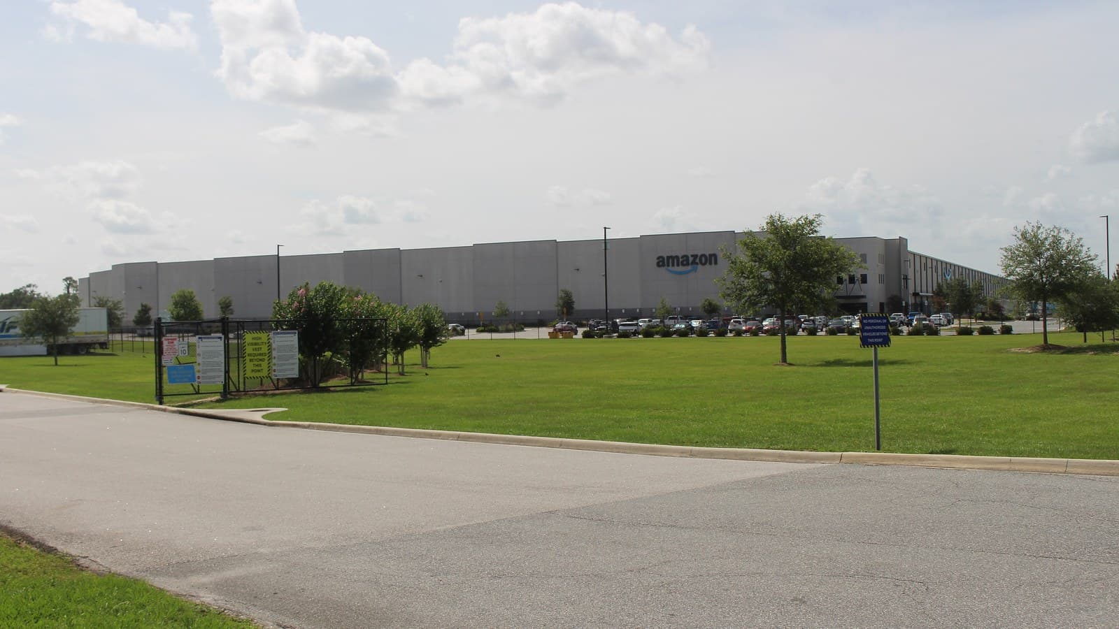 Exterior of an Amazon fulfillment center warehouse building in Ocala, Florida